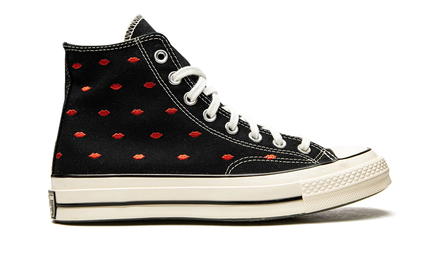 Chuck 70 Embroidered Lips High A01600C