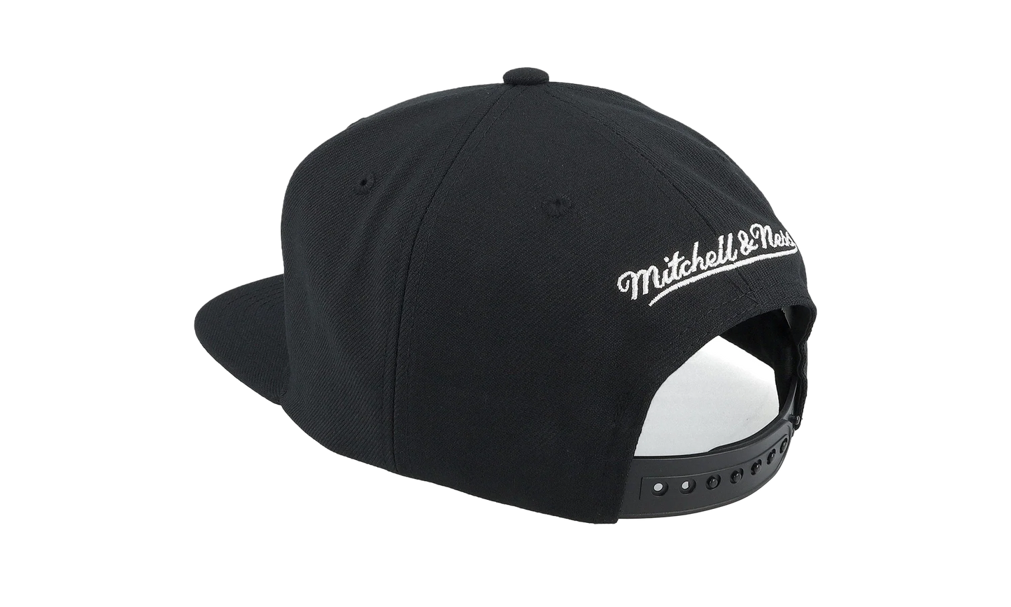 NBA Evergreen Black White Snapback Cap "Golden State Warriors - Black" HS8547 GSWBLCK