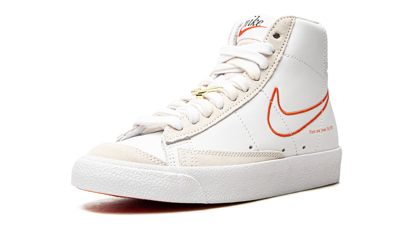 BLAZER MID 77 SE WMNS"First Use" DH6757 100