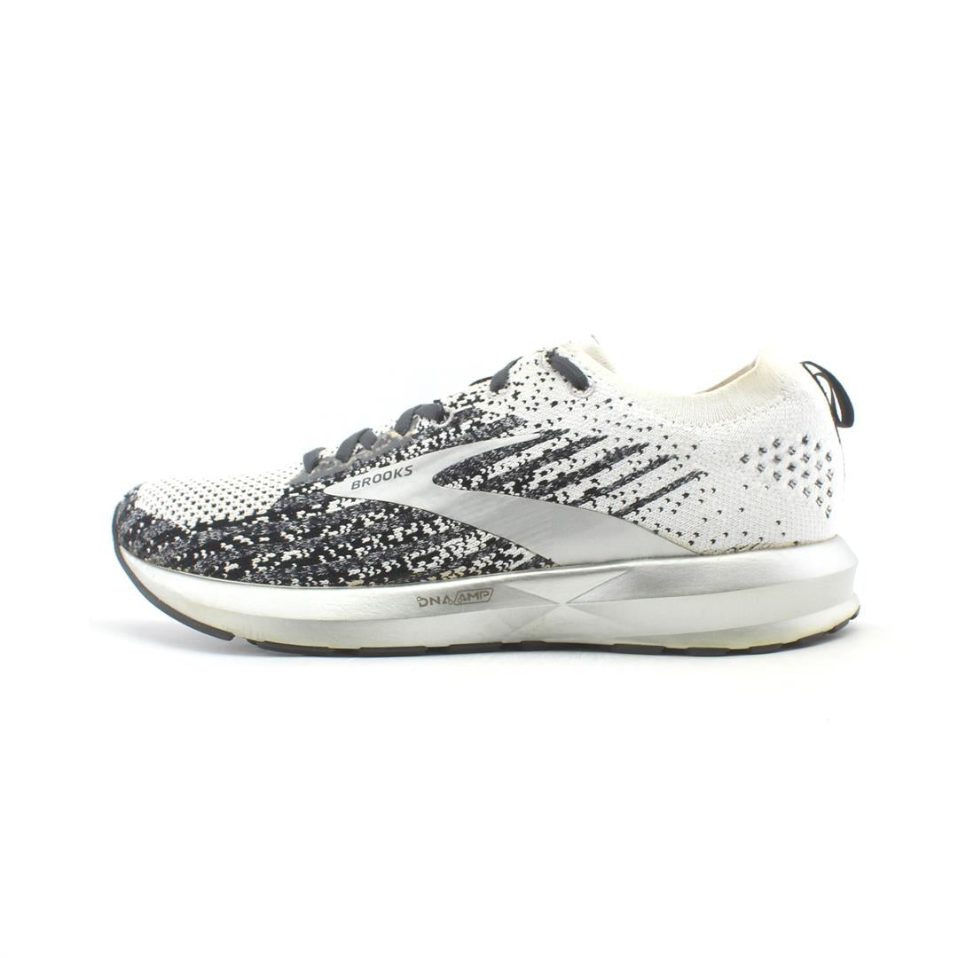 BRAWNY LEVITATE 3