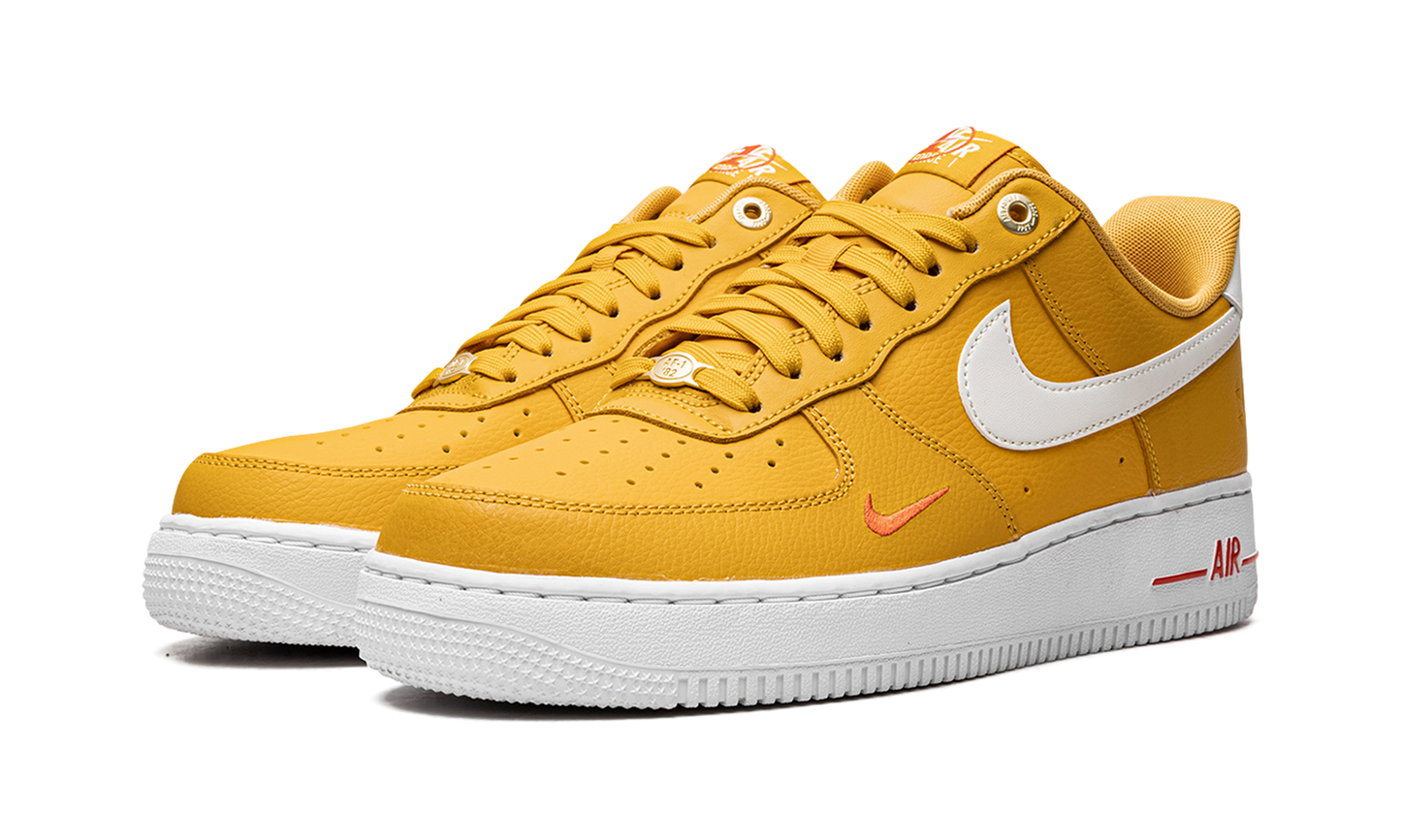 AIR FORCE 1 LO MNS WMNS"40th Anniversary" DQ7582 700