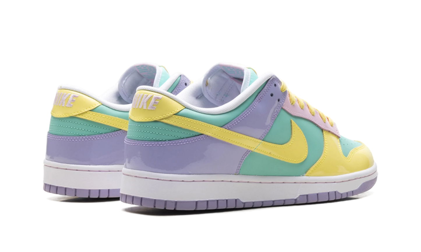 Dunk Low "Easter (2026)" IQ9404 349