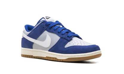 Nike Dunk Low Retro SE "Deep Royal Blue Gum" IB6399 003