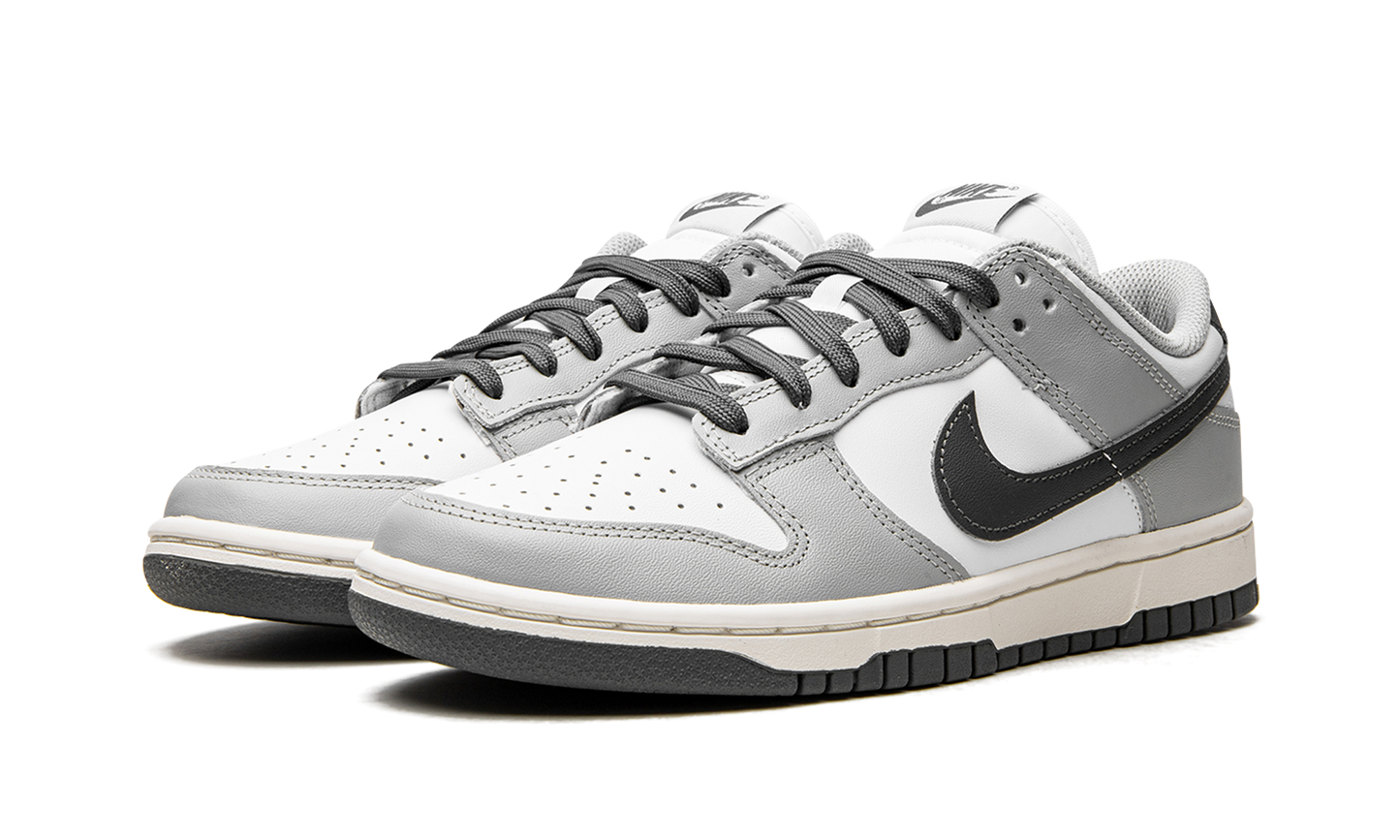 DUNK LO MNS WMNS"Light Smoke Grey" DD1503 117