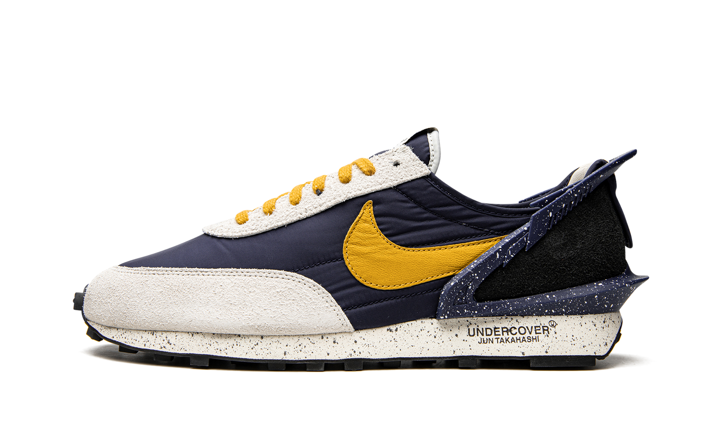 DAYBREAK UNDERCOVER WMNS"Obsidian" CJ3295 400