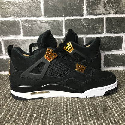 4 Retro Royalty