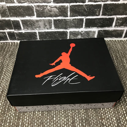 4 Retro Royalty