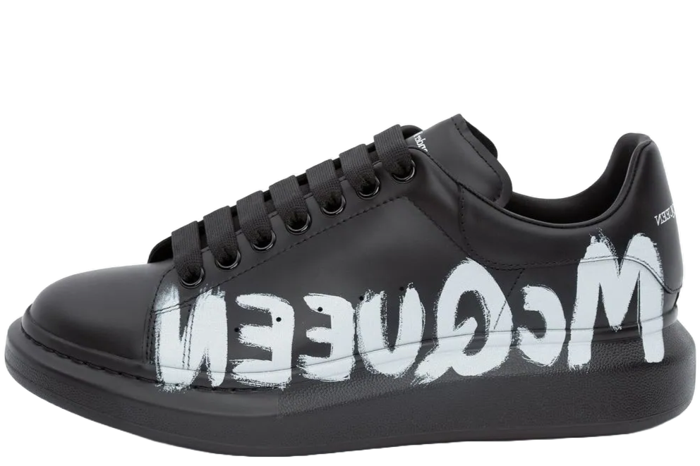 Oversized Graffiti Black White