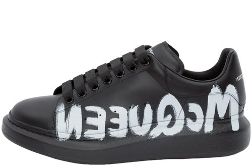 Oversized Graffiti Black White