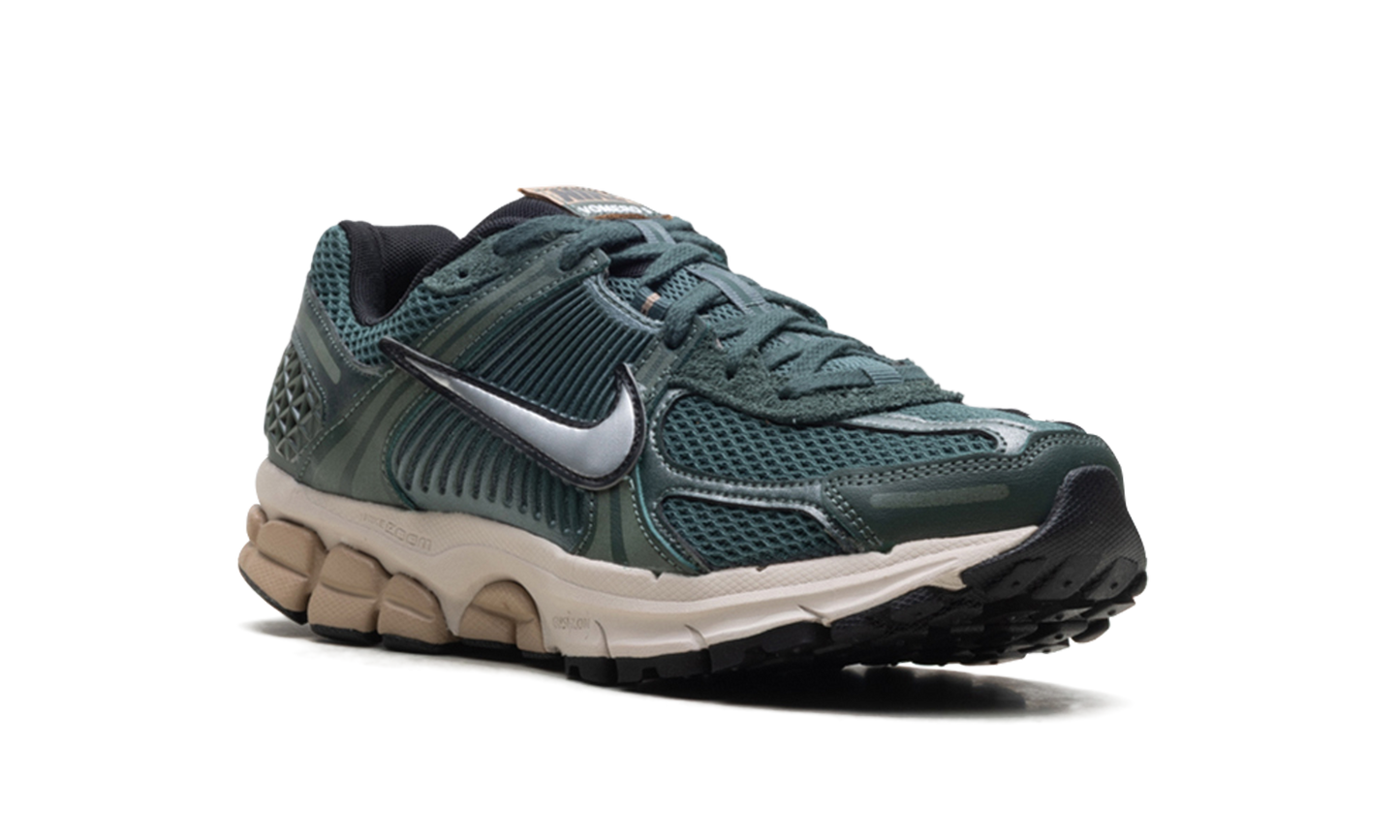 Air Zoom Vomero 5 WMNS"Vintage Green" FN6742 300