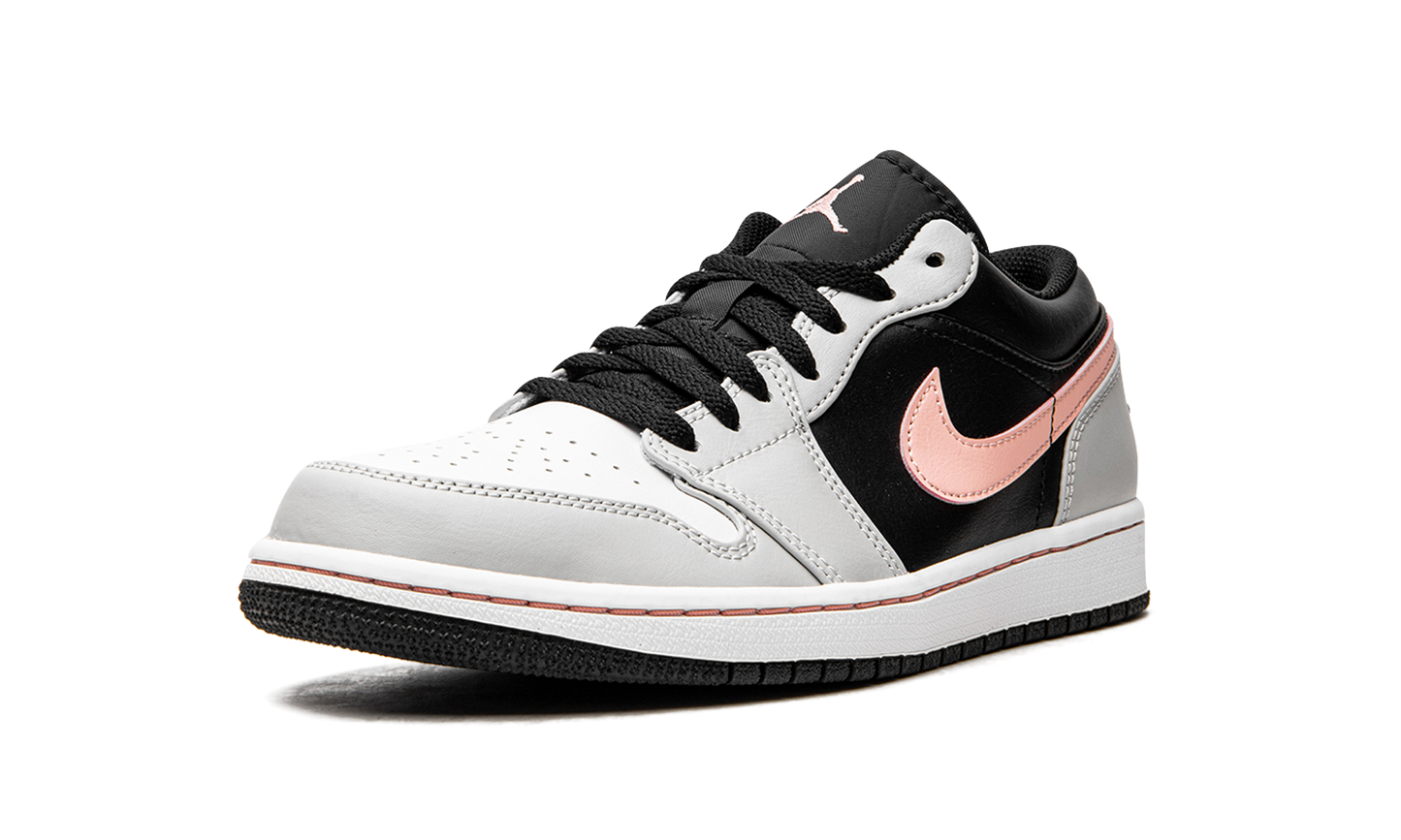 1 Low "Black Grey Coral" 553558 062