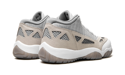 11 Retro Low IE "'Light Orewood Brown'" 919712 102