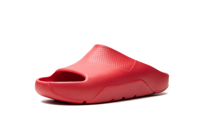 Post Slide "University Red" DX5575 600