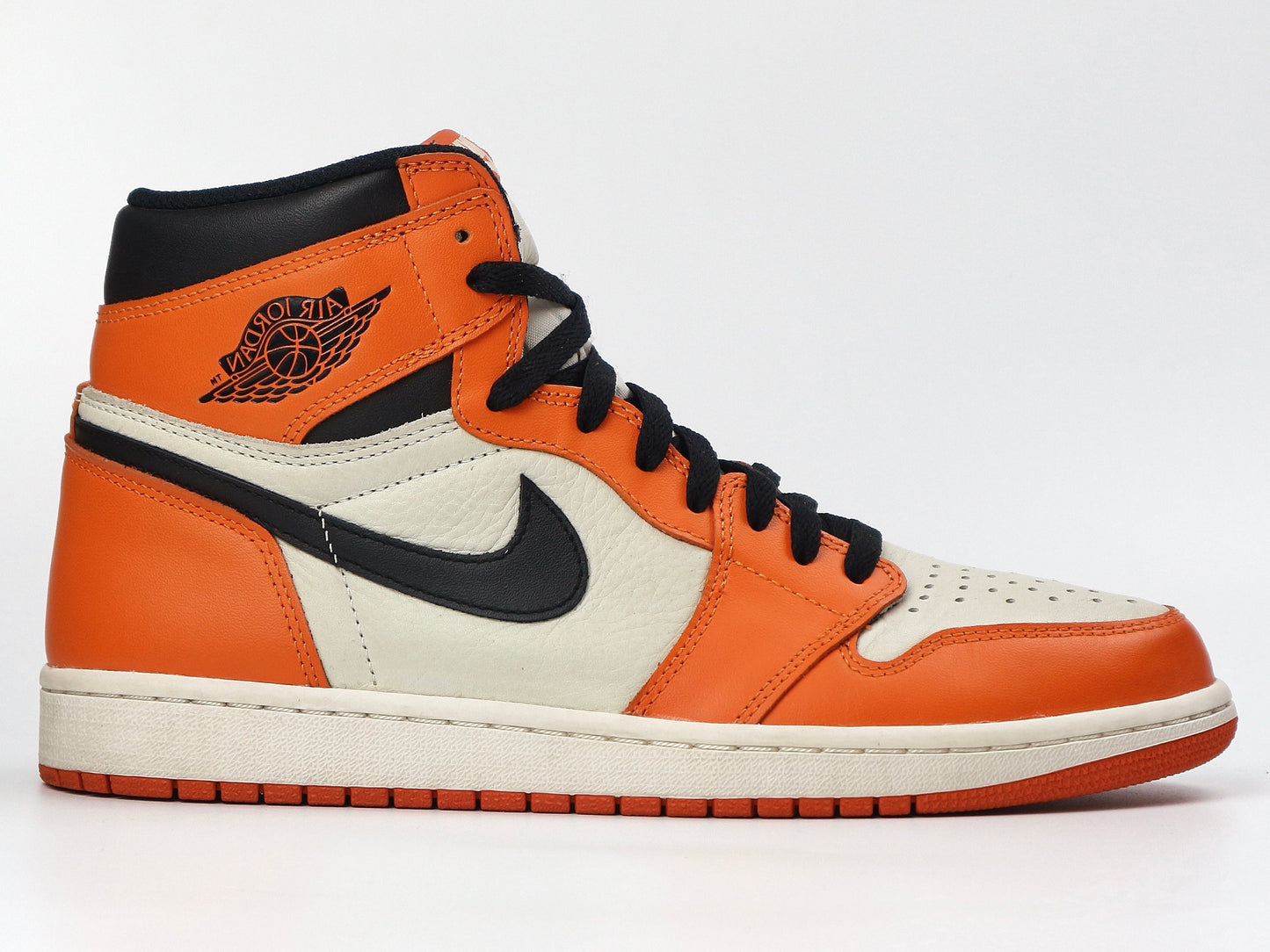 1 Retro Reverse Shattered Backboard VNDS