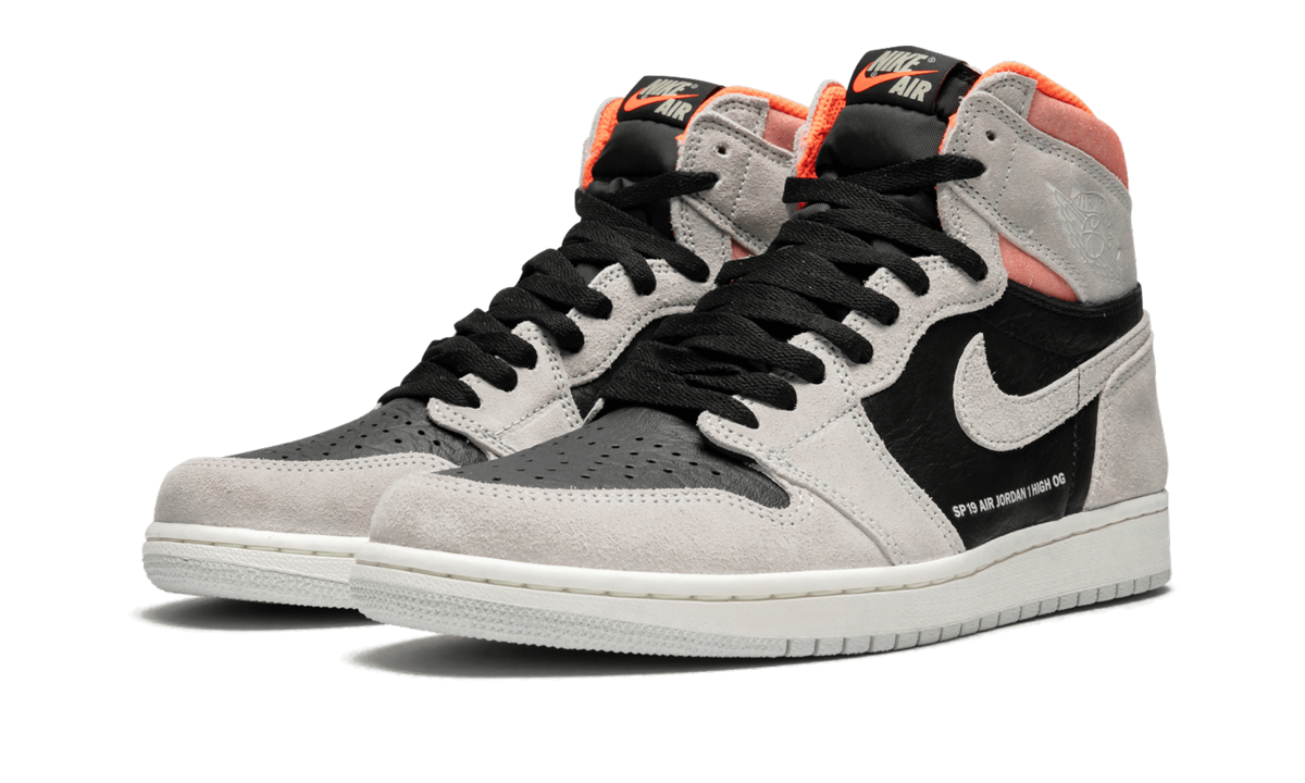 1 Retro High OG "Neutral Grey/Hyper Crimson" 555088 018