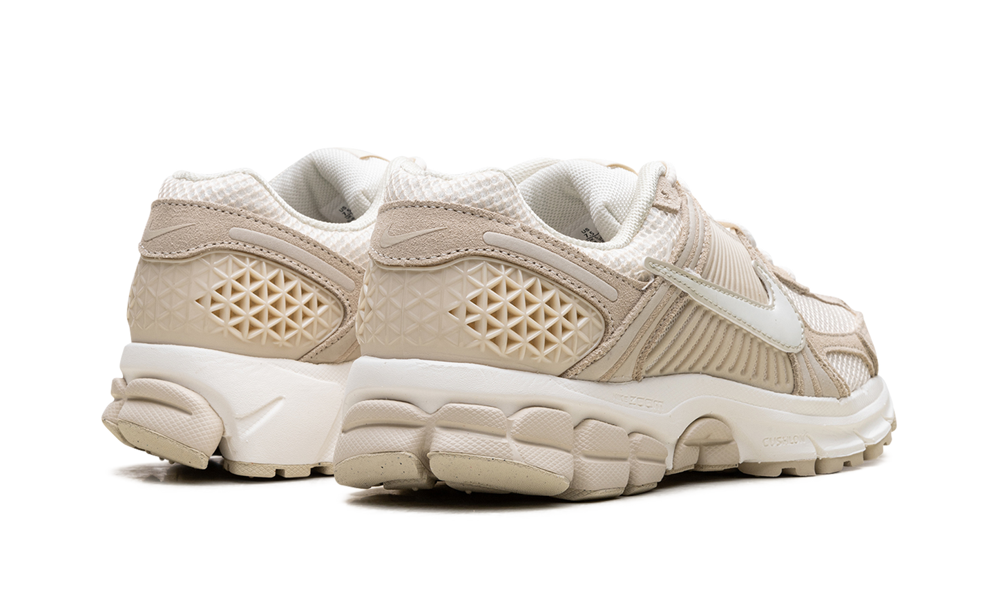 Zoom Vomero 5 WMNS"Beach Light Khaki" HQ0458 200