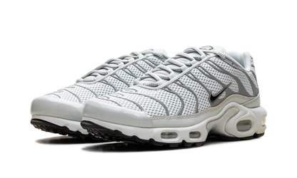 Air Max Plus WMNS"Light Silver" FV8480 002