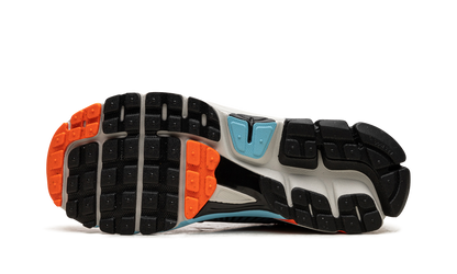 ZOOM VOMERO 5 WMNS"Black/Blue Gaze" FZ3963 010