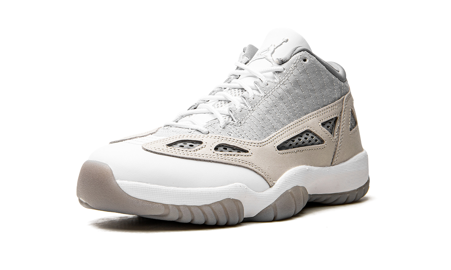 11 Retro Low IE "'Light Orewood Brown'" 919712 102