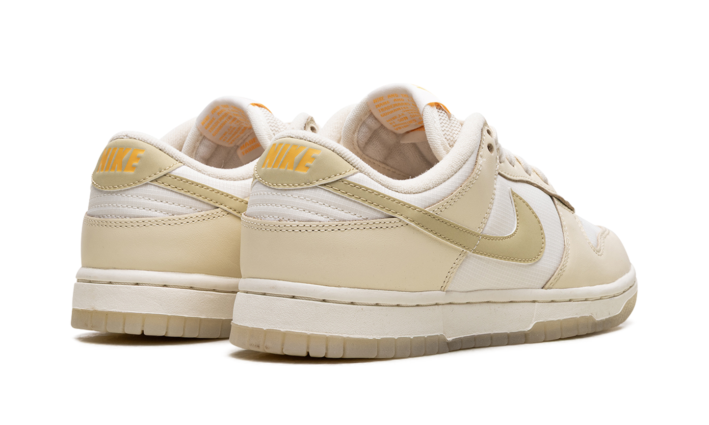 Dunk Low WMNS"Team Gold" FZ2552 100