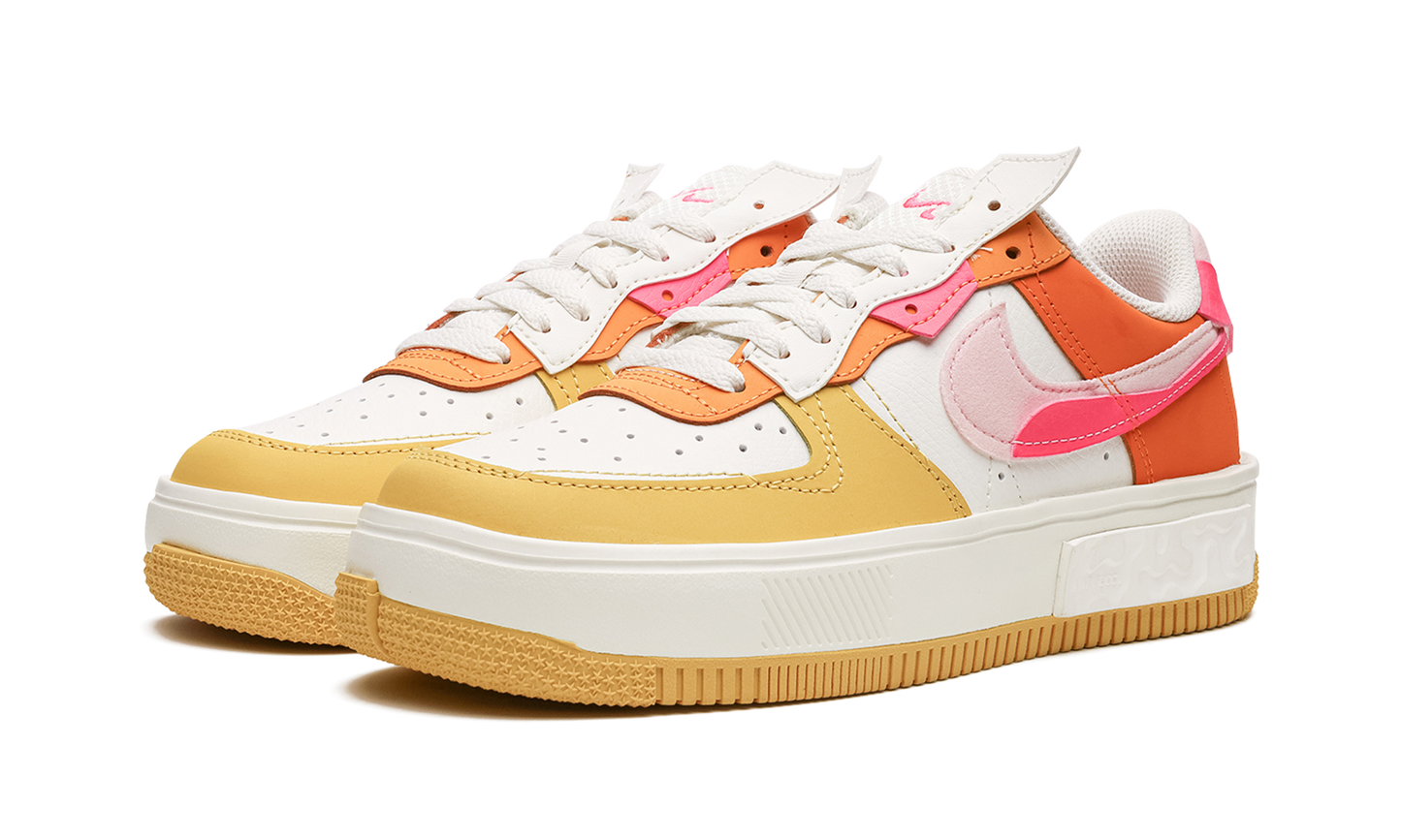 AIR FORCE 1 FONTANKA MNS WMNS"Summit White/Solar Flare/Medium Soft Pink/Hyper Pink" DX2675 100