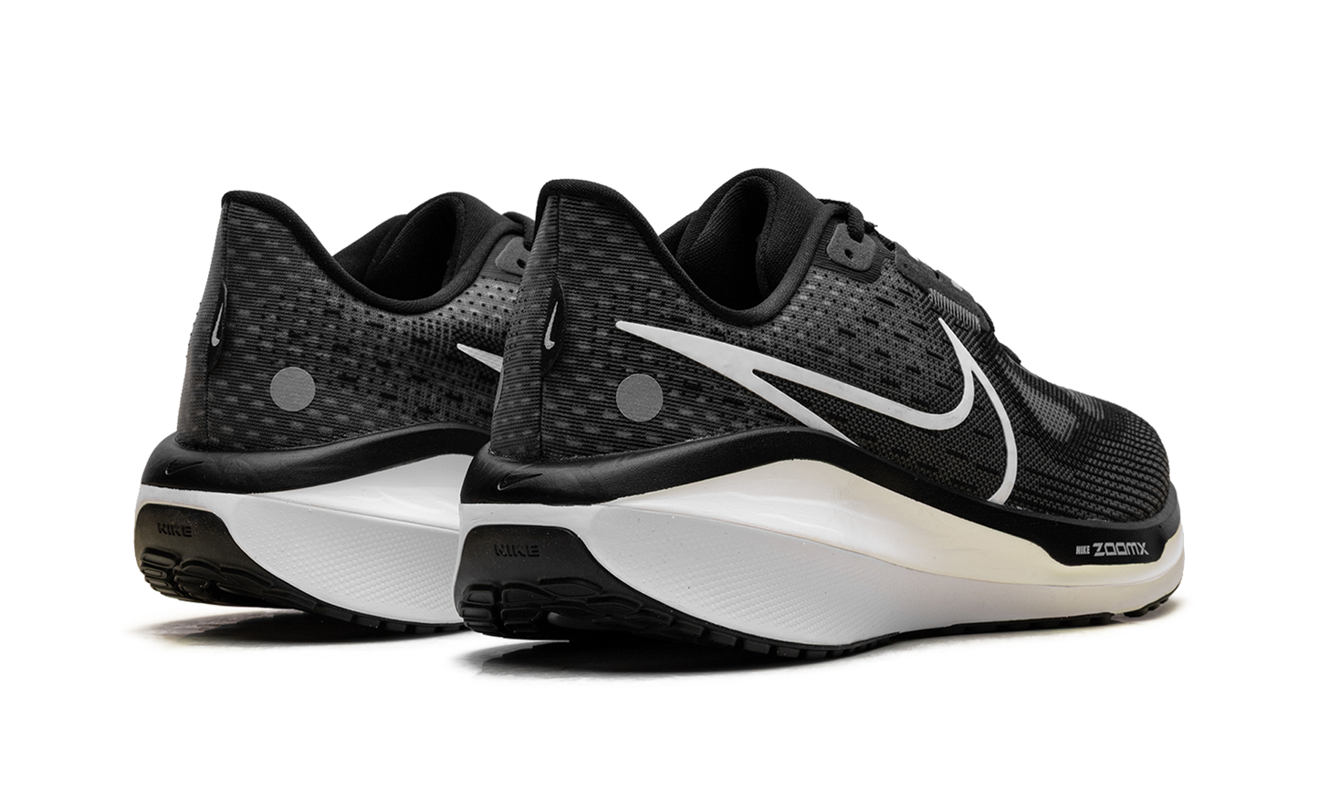 Vomero 17 Wmns"Black" FB8502 001