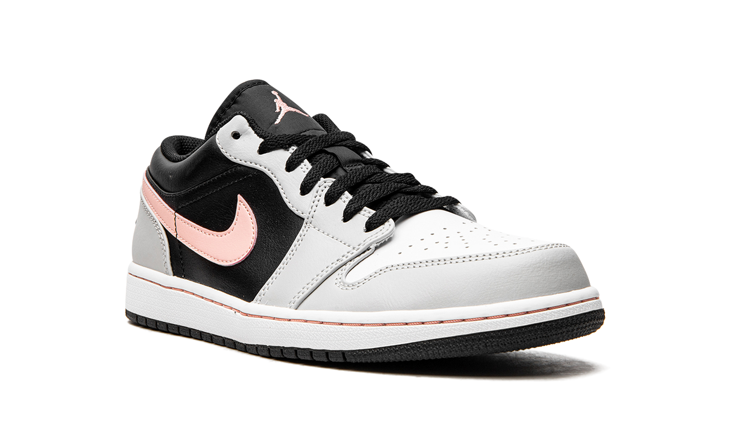 1 Low "Black Grey Coral" 553558 062