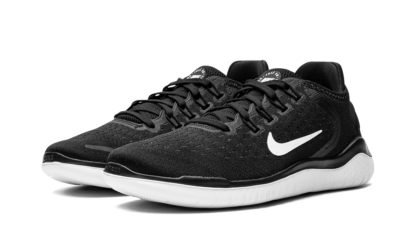FREE RN 2018 MNS WMNS"BLACK WHITE" 942837 001