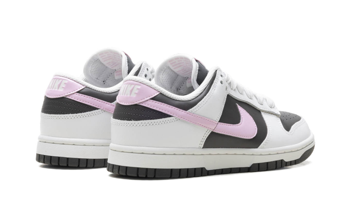Dunk Low WMNS"Summit White/ Pink Foam" IB8510 100