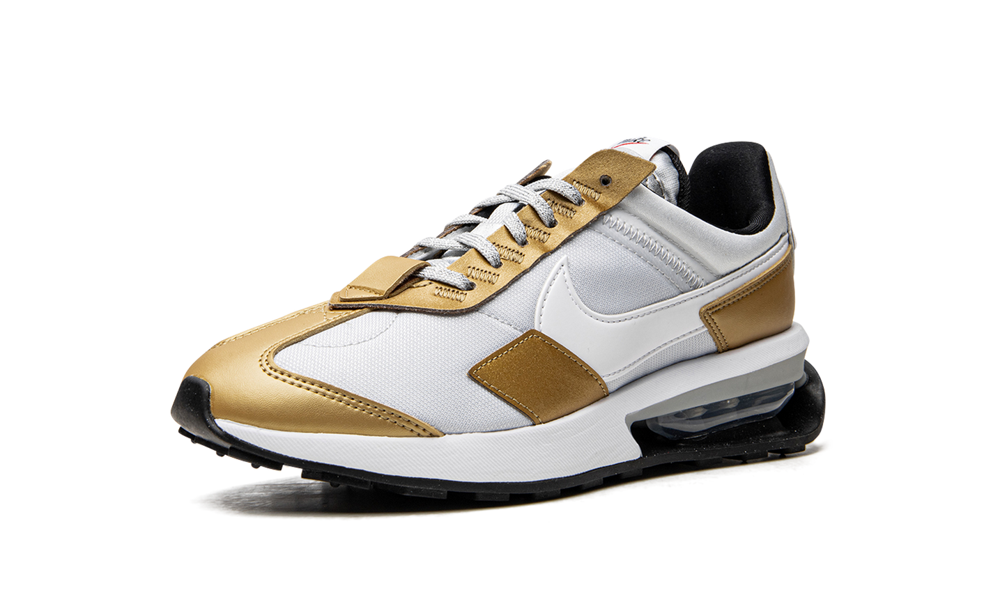 AIR MAX PRE DAY SE MNS WMNS"Pure Platinum/ Metallic Gold" DJ6210 001
