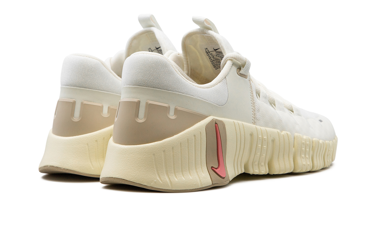 Free Metcon 5 WMNS"Sail Sanddrift" DV3950 100