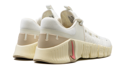 Free Metcon 5 WMNS"Sail Sanddrift" DV3950 100