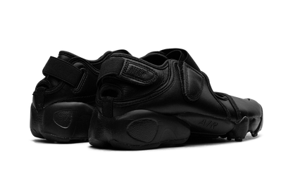 Air Rift Wmns"Triple Black" HM5737 002