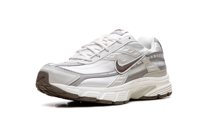 Initiator WMNS"Phantom Light Bone Sail Mink Brown" IB4339 001