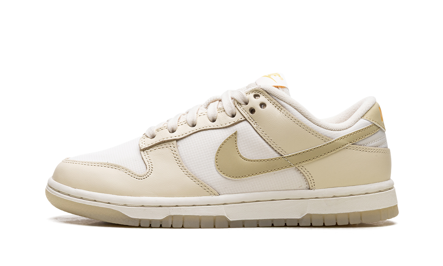 Dunk Low WMNS"Team Gold" FZ2552 100