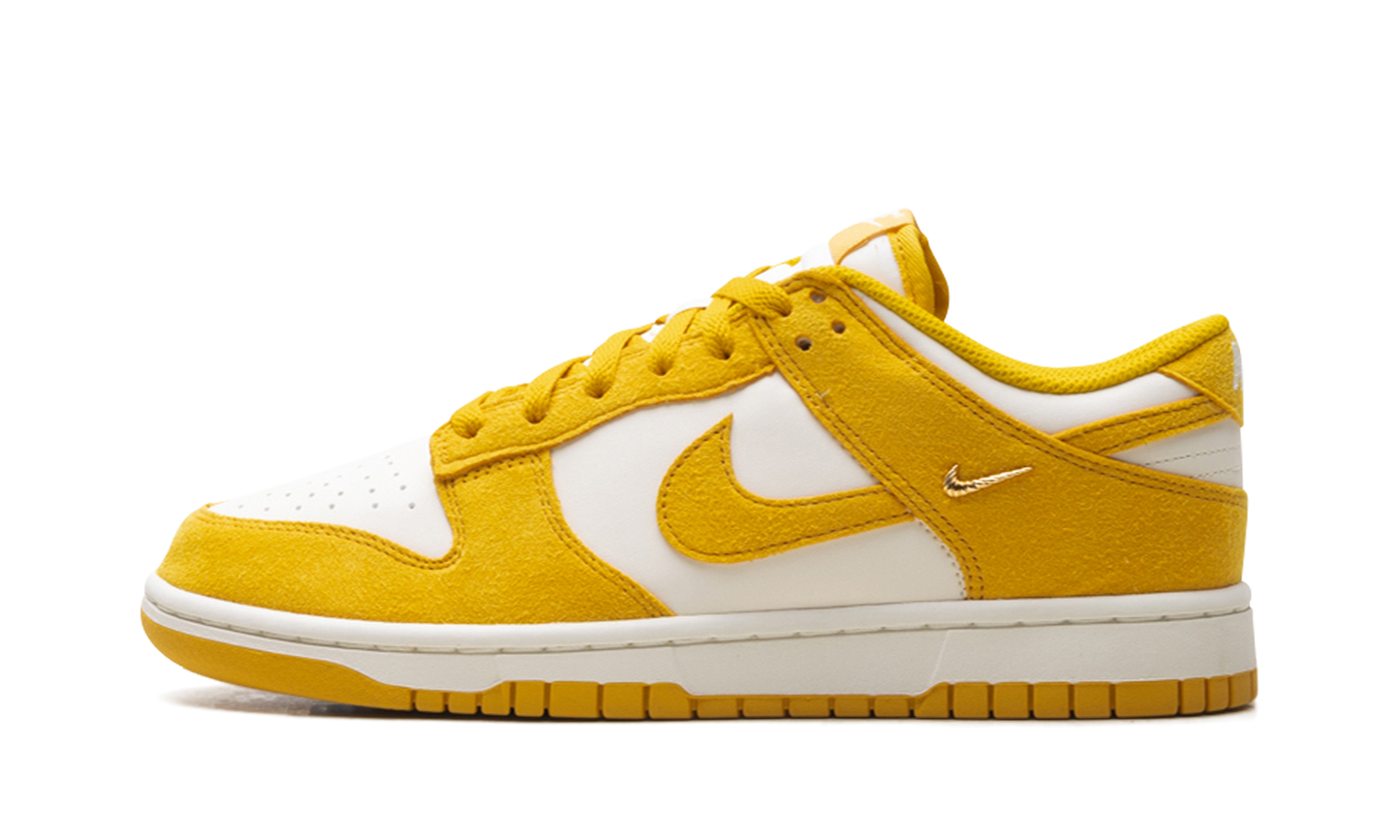 Dunk Low WMNS"Dark Sulfur Gold Mini Swoosh" IB4417 101