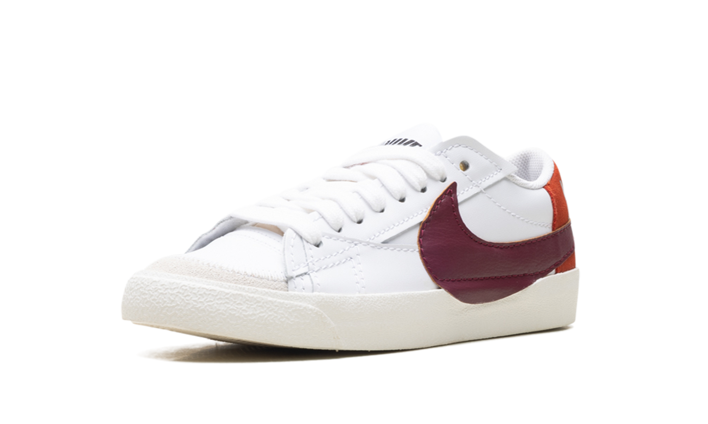 BLAZER LOW 77 JUMBO WMNS"DARK BEETROOT CINNABAR" DQ1470 104
