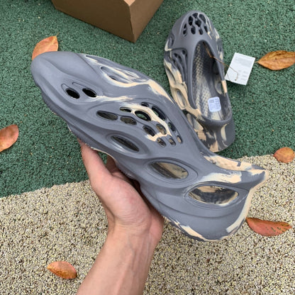 Foam RNNR MXT Moon Gray