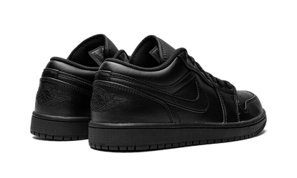 1 Low "Triple Black" 553558 093