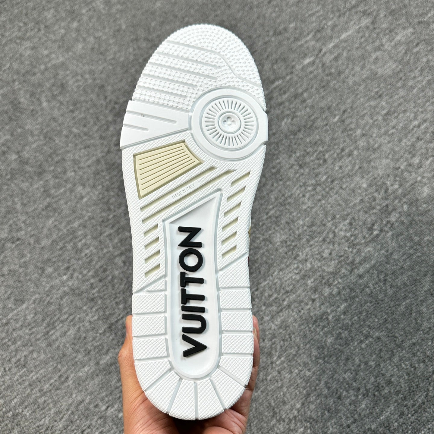 Trainer Takashi Murakami White