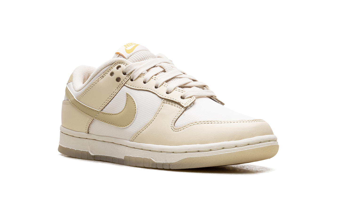 Dunk Low WMNS"Team Gold" FZ2552 100