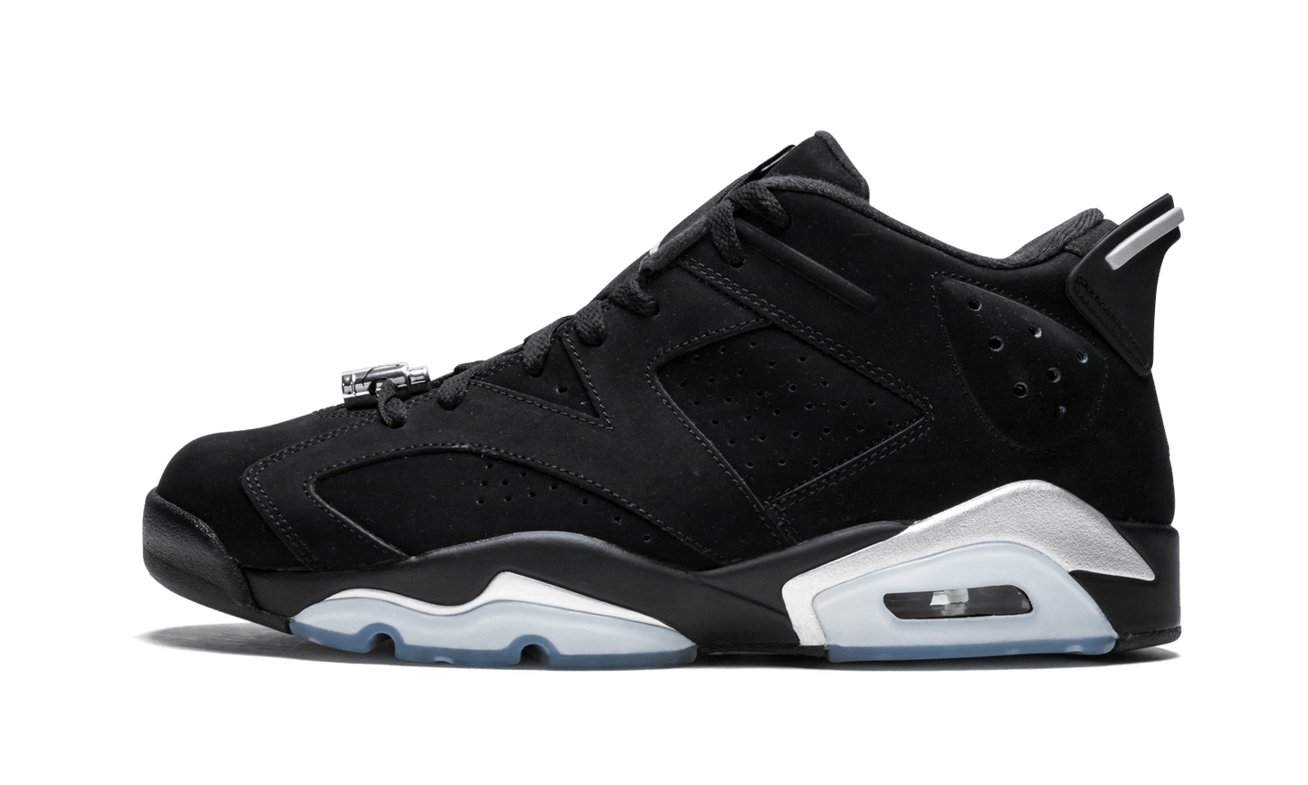 6 Retro Low "Metallic Silver" 304401 003