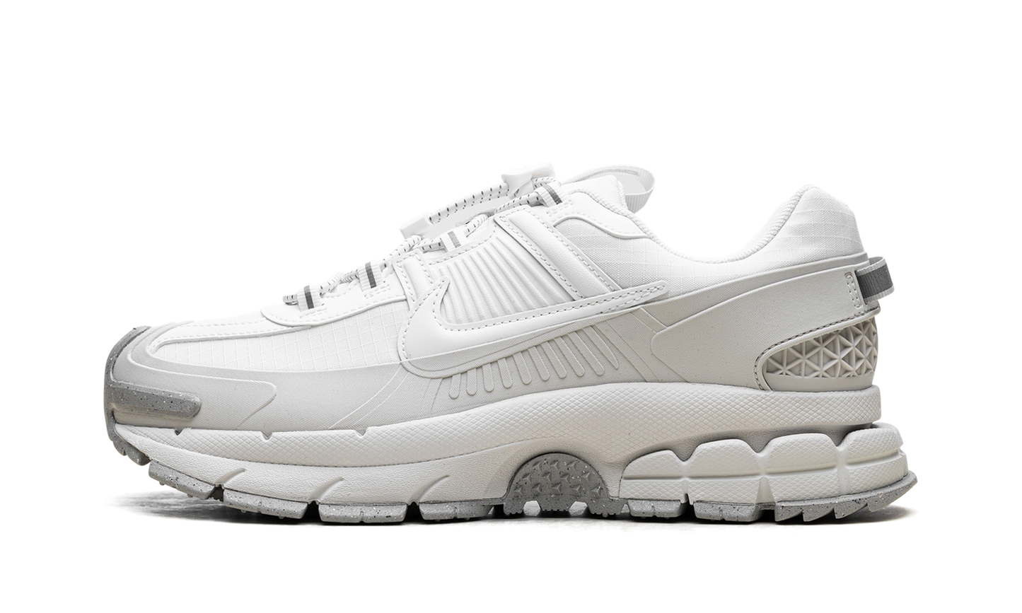 Zoom Vomero Roam WMNS"Summit White" HV6410 100
