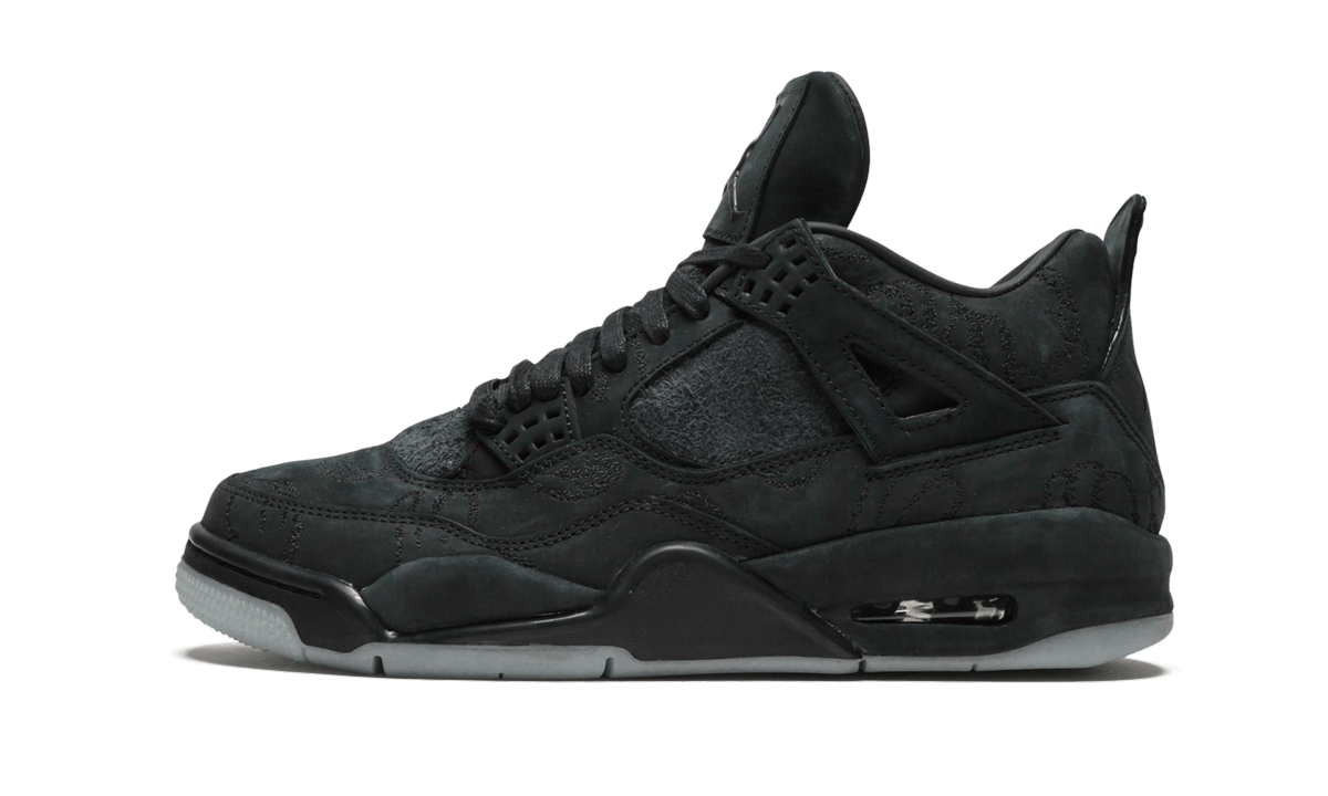 4 Retro "Kaws - Black" 930155 001