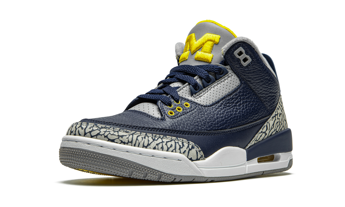 3 Retro PE "Michigan" AJ3 820064