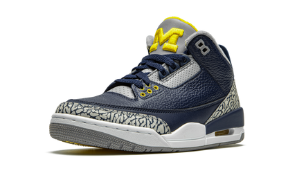 3 Retro PE "Michigan" AJ3 820064