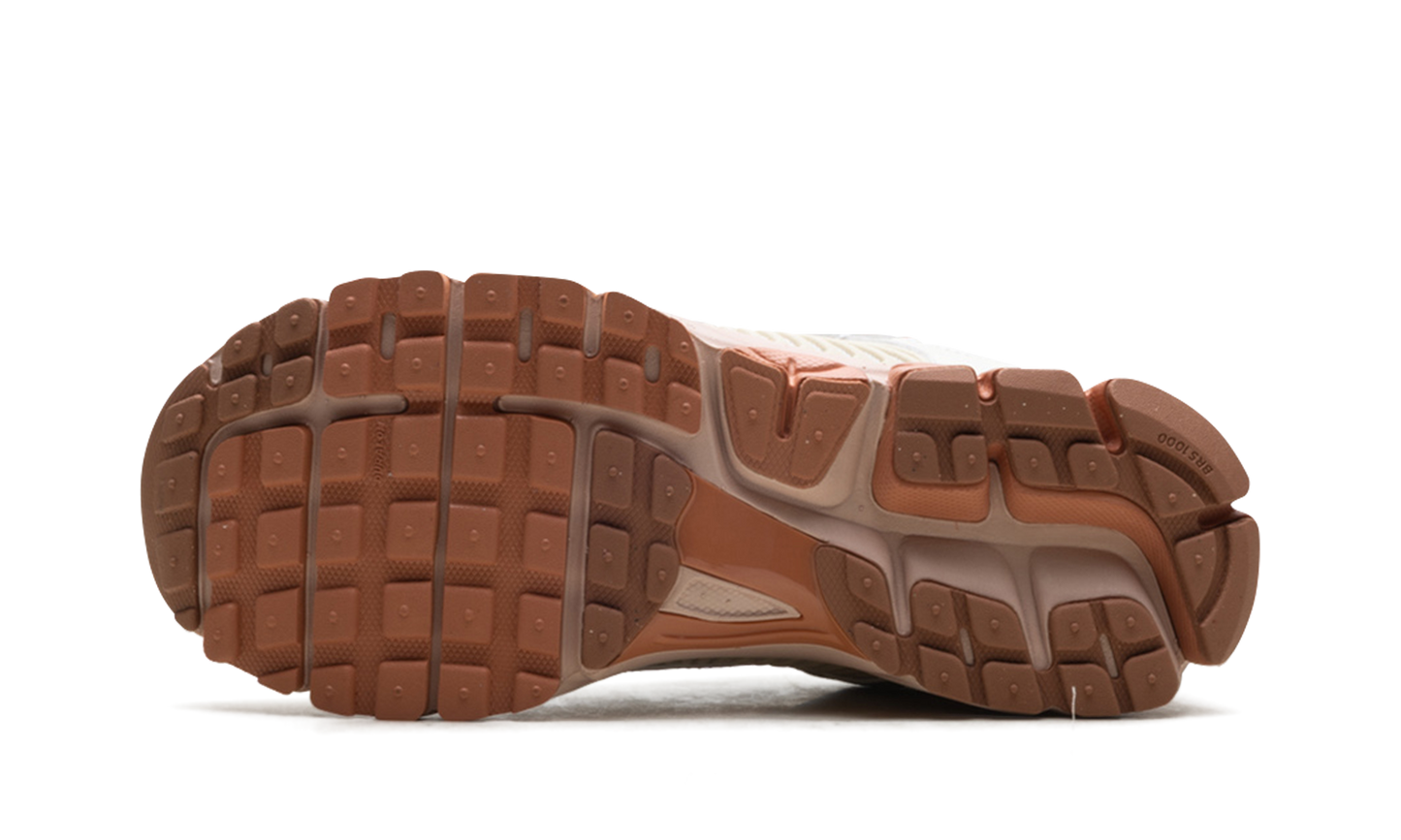 Zoom Vomero 5 WMNS"Particle Beige Terra Blush" FJ2028 002