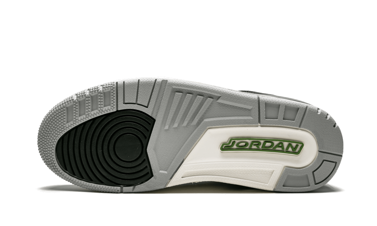 3 Retro "Chlorophyll" 136064 006
