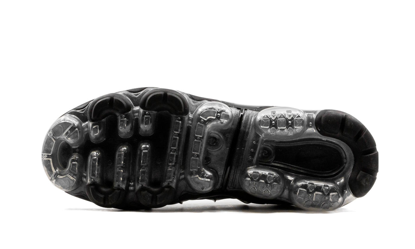 AIR VAPORMAX PLUS WMNS"Triple Black" DH1063 001