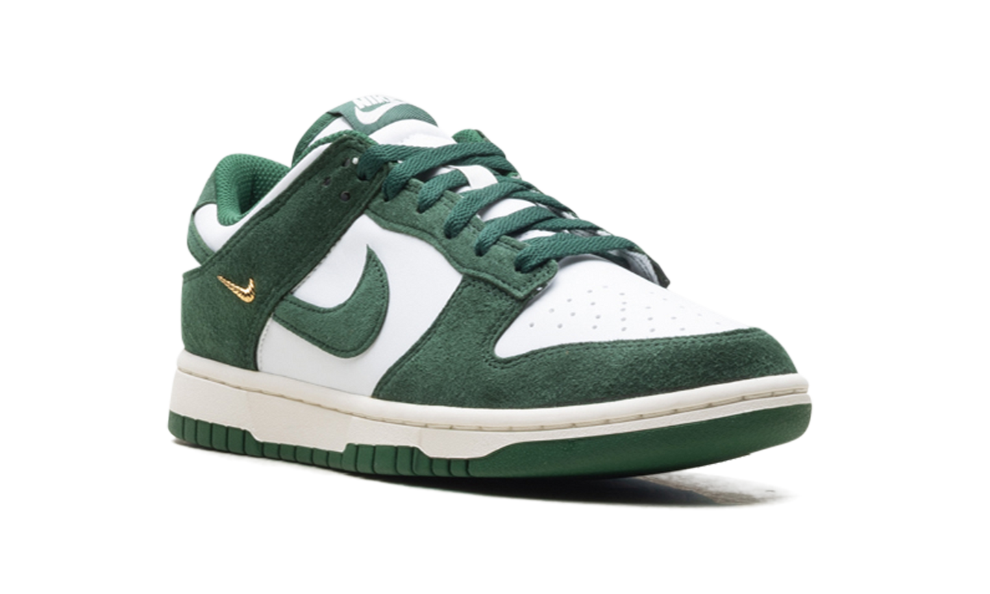 Dunk Low WMNS"Mini Swoosh - Gorge Green" IB4417 100